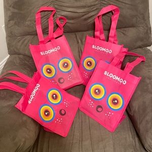 Set of 4 Sloomoo Institute gift bags